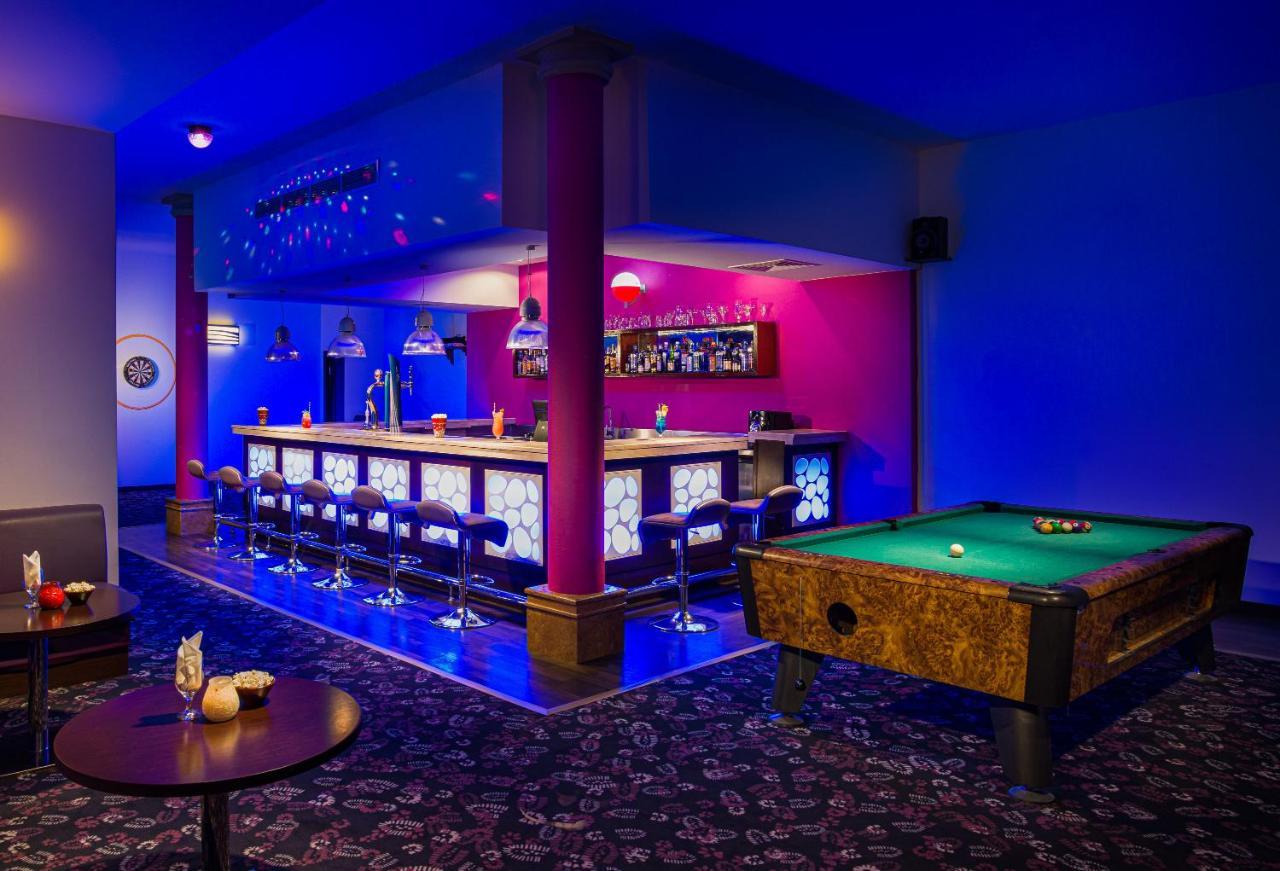 City Hotel Дукм Екстер'єр фото